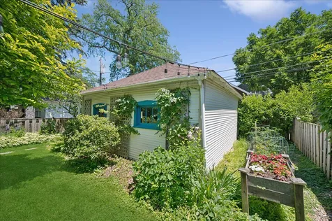 2751 Girard Avenue Evanston IL 60201