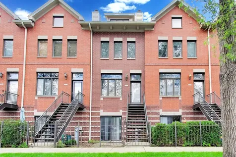 1806 West Argyle Street Chicago IL 60640