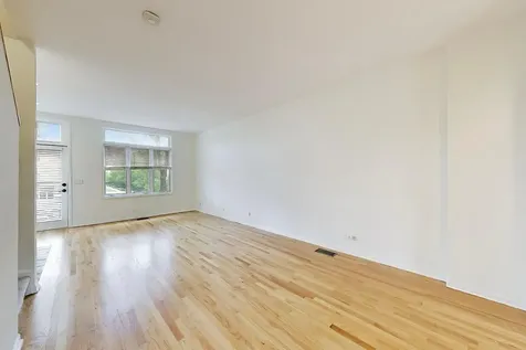 1806 West Argyle Street Chicago IL 60640