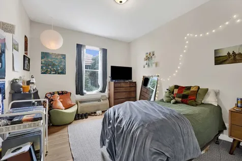2456 North Hamlin Avenue Chicago IL 60647