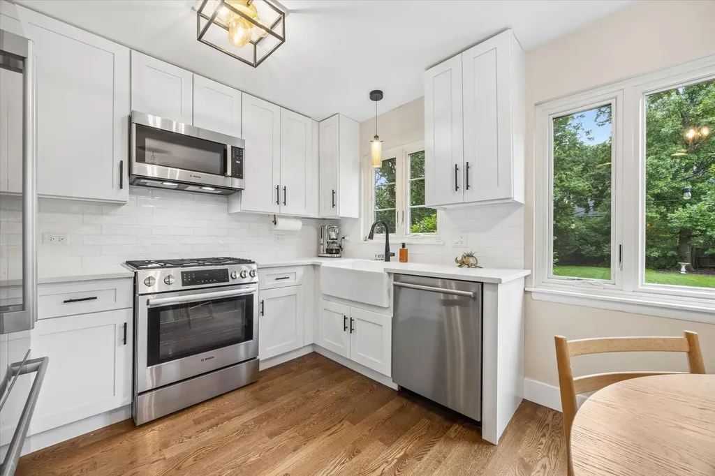 3929 Grove Avenue Western Springs IL 60558