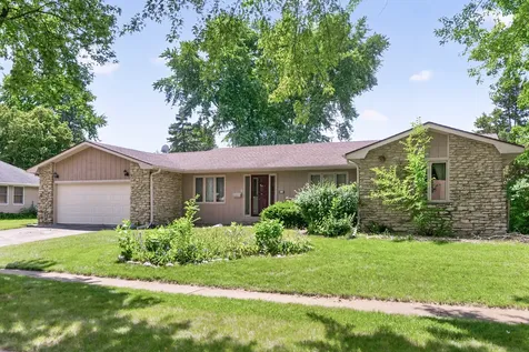 113 Ebbesen Street Dekalb IL 60115