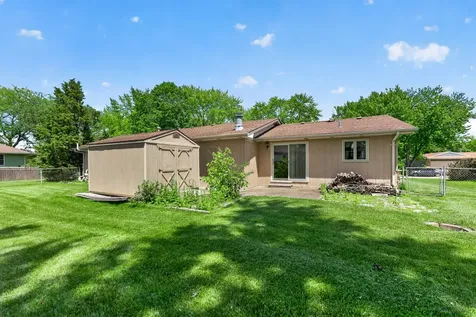 113 Ebbesen Street Dekalb IL 60115