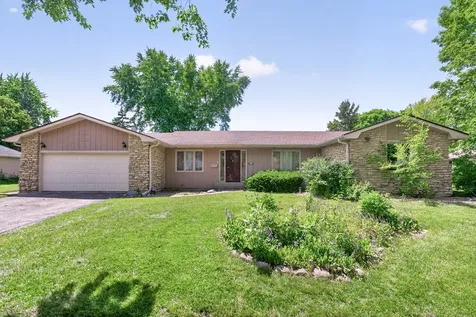 113 Ebbesen Street Dekalb IL 60115