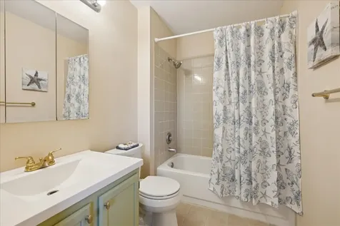 1116 Burnham Court Mundelein IL 60060