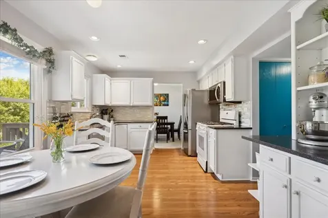 1116 Burnham Court Mundelein IL 60060