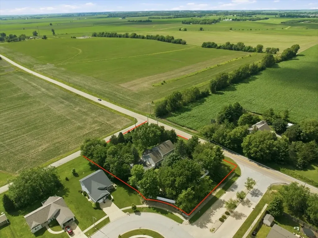 2202 Bloomingdale Road Bloomington IL 61705