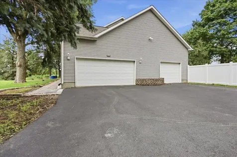 2202 Bloomingdale Road Bloomington IL 61705