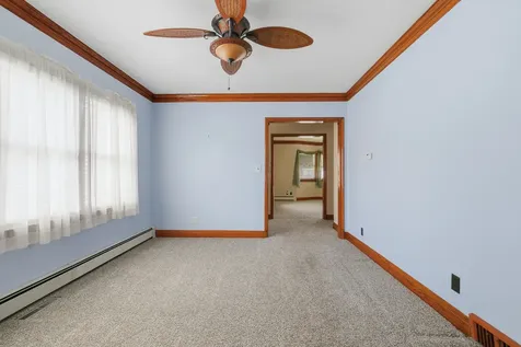 2338 7TH Street East Moline IL 61244