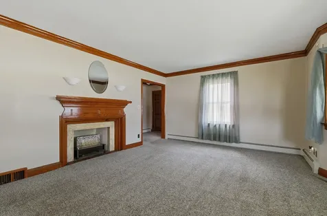 2338 7TH Street East Moline IL 61244