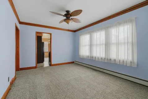 2338 7TH Street East Moline IL 61244