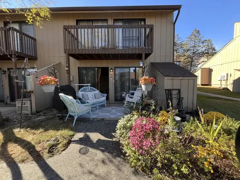 34 Montego Colony Fox Lake IL 60020