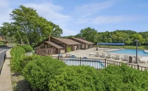 34 Montego Colony Fox Lake IL 60020