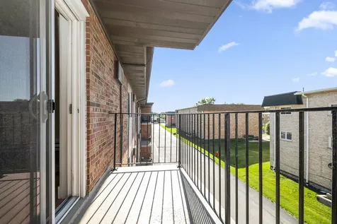 4113 West 97th Place Oak Lawn IL 60453
