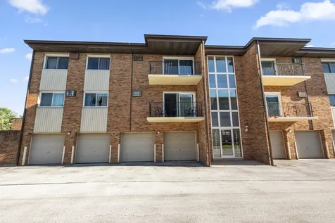 4113 West 97th Place Oak Lawn IL 60453