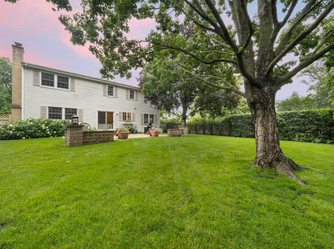 3066 Knollwood Lane Glenview IL 60025