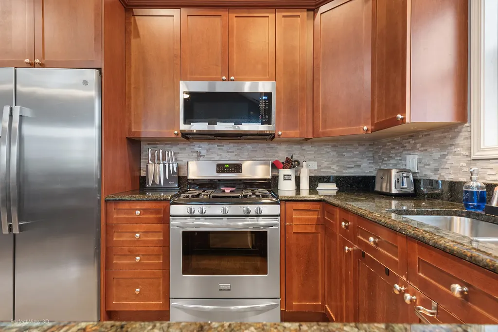 5617 West Lawrence Avenue Chicago IL 60630