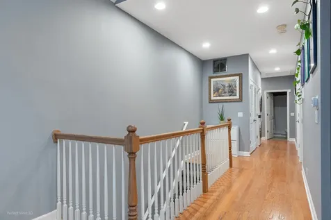 5617 West Lawrence Avenue Chicago IL 60630