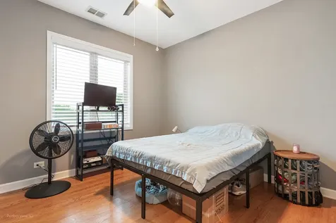5617 West Lawrence Avenue Chicago IL 60630
