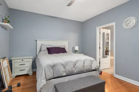 5617 West Lawrence Avenue Chicago IL 60630