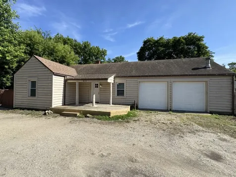 511 Montgomery Road Montgomery IL 60538