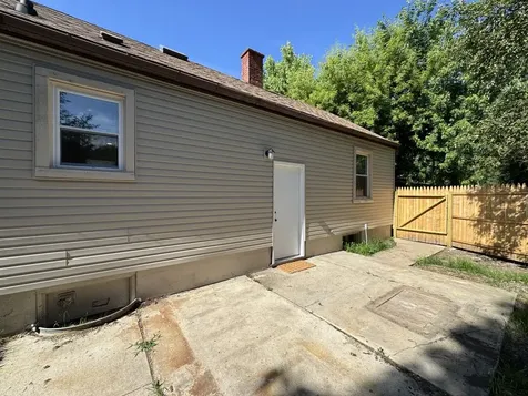 511 Montgomery Road Montgomery IL 60538