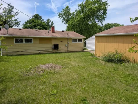 311 Stewart Drive Freeport IL 61032