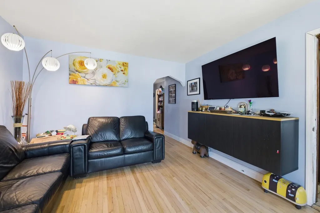 5052 South Laporte Avenue Chicago IL 60638