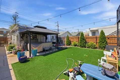 5052 South Laporte Avenue Chicago IL 60638