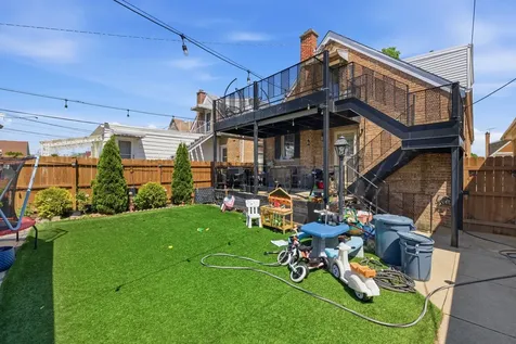 5052 South Laporte Avenue Chicago IL 60638