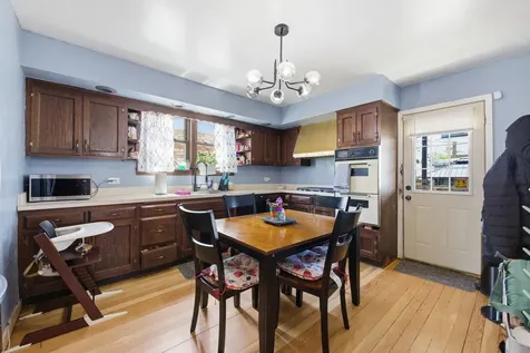 5052 South Laporte Avenue Chicago IL 60638