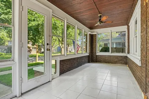 438 Wilder Street Aurora IL 60506