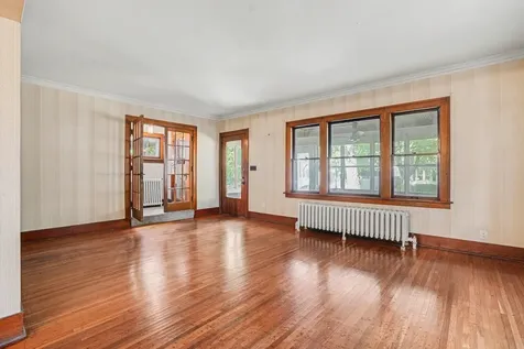 438 Wilder Street Aurora IL 60506