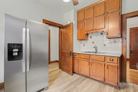 438 Wilder Street Aurora IL 60506