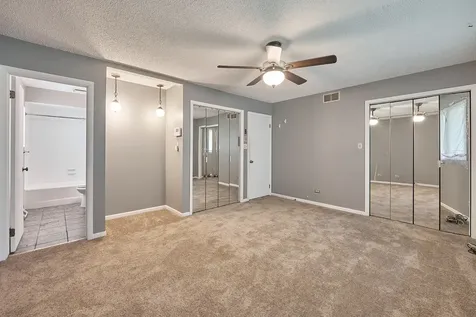 385 East 162nd Street Harvey IL 60426