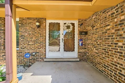 385 East 162nd Street Harvey IL 60426