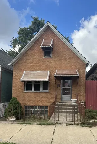 3236 South Leavitt Street Chicago IL 60608