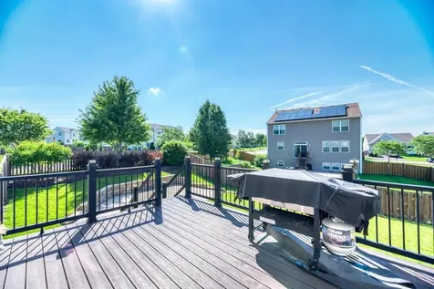1515 Elysium Drive Minooka IL 60447