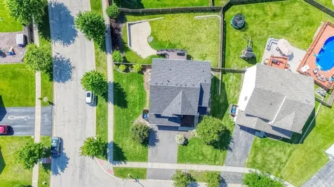 1515 Elysium Drive Minooka IL 60447