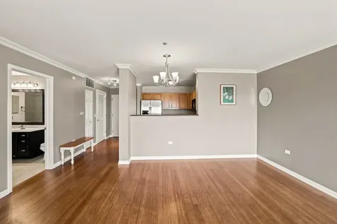 440 West Mahogany Court Palatine IL 60067