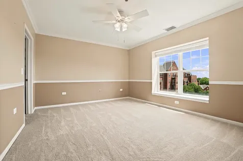 440 West Mahogany Court Palatine IL 60067