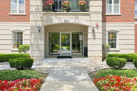 440 West Mahogany Court Palatine IL 60067