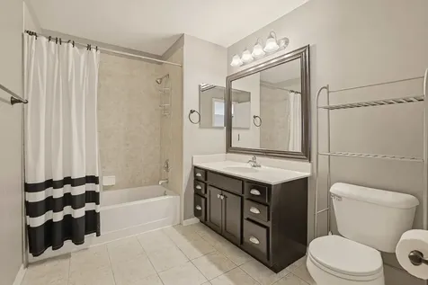 440 West Mahogany Court Palatine IL 60067