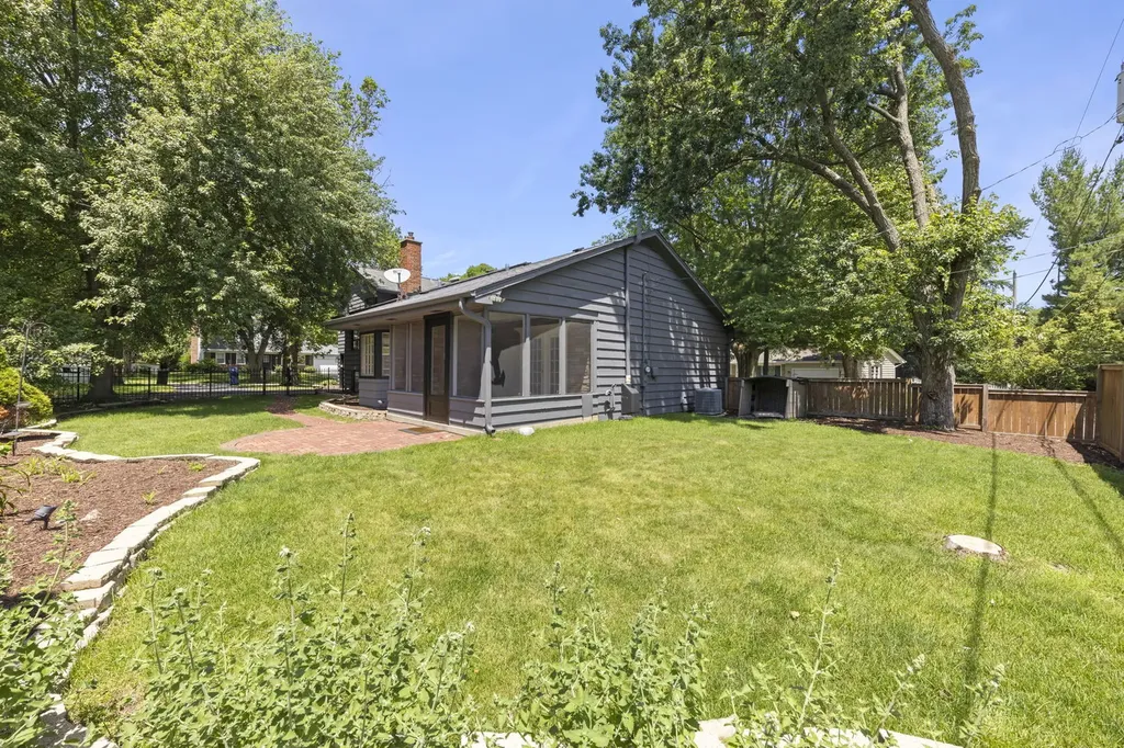 212 Tamarack Avenue Naperville IL 60540