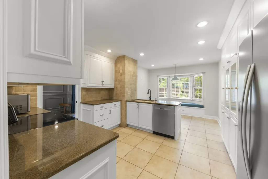 212 Tamarack Avenue Naperville IL 60540