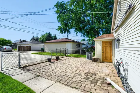 4142 Oak Park Avenue Stickney IL 60402