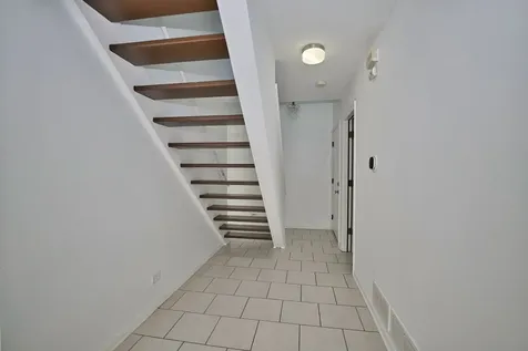 1506 Fernwood Court Gurnee IL 60031