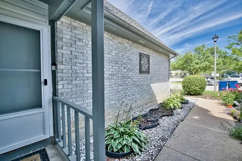 1506 Fernwood Court Gurnee IL 60031