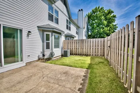 1506 Fernwood Court Gurnee IL 60031