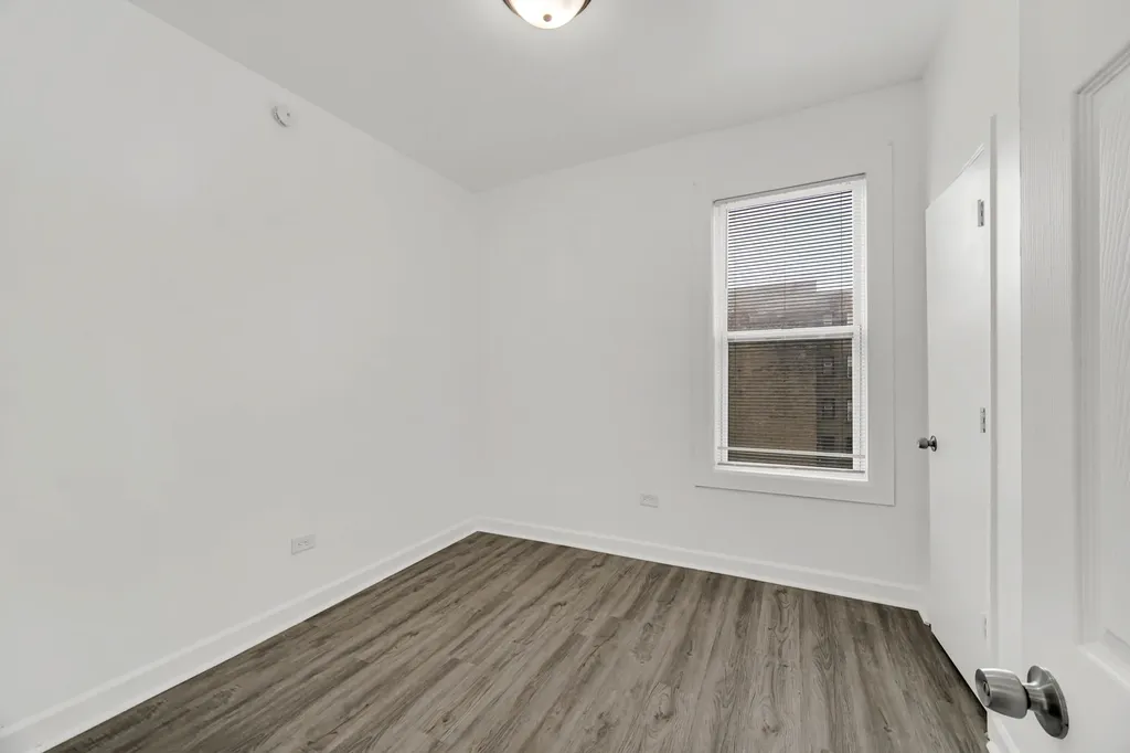 5744 South Green Street Chicago IL 60621